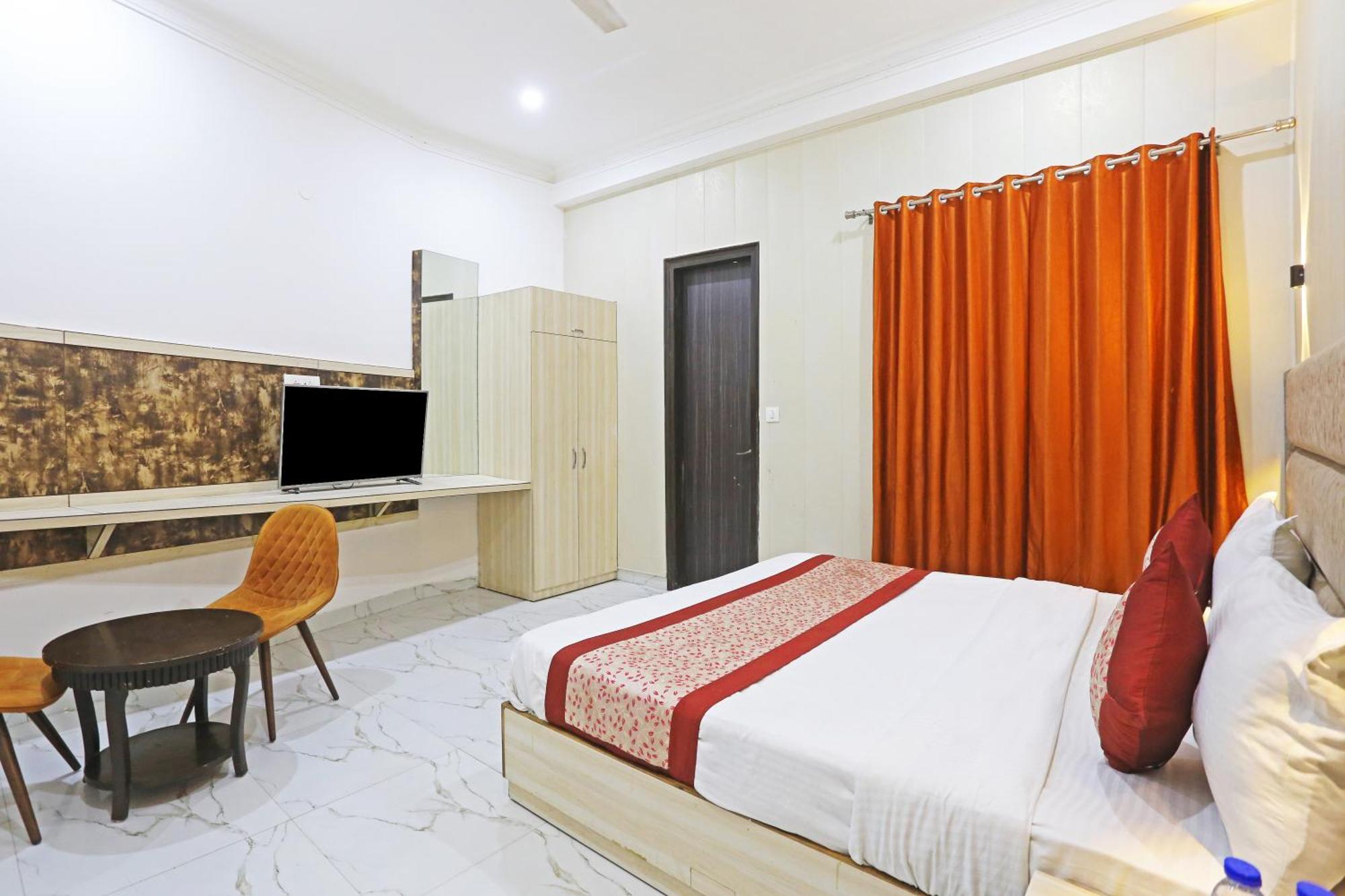 Hotel Almora Sky Near By Delhi International Airport With - Free Airport Pickup And Drop Yeni Delhi Dış mekan fotoğraf