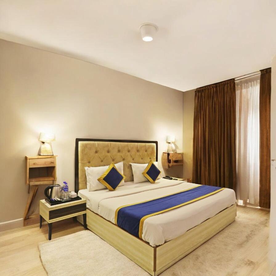 Hotel Almora Sky Near By Delhi International Airport With - Free Airport Pickup And Drop Yeni Delhi Dış mekan fotoğraf